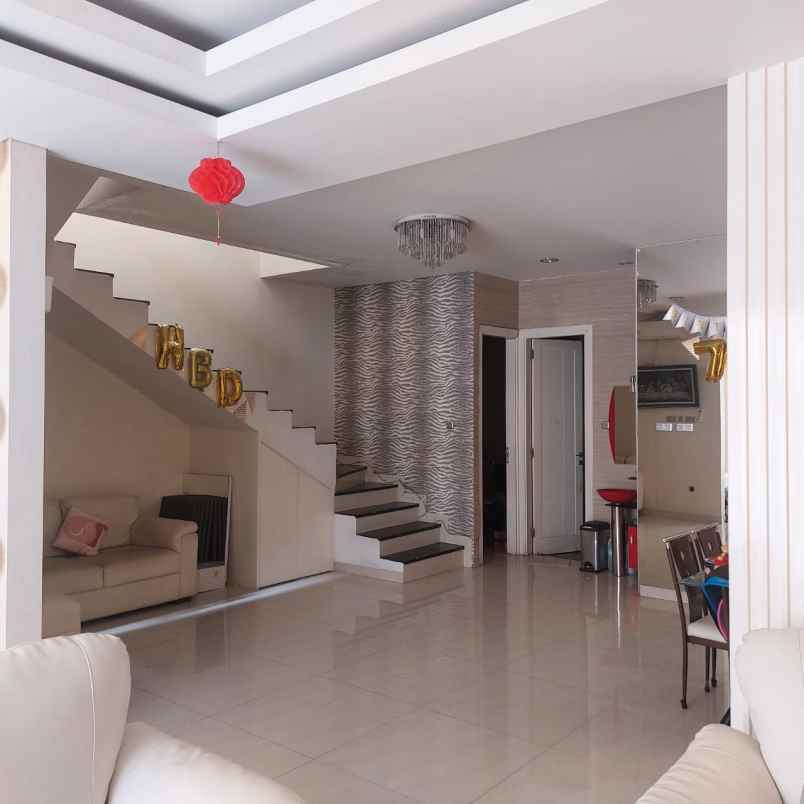 dijual rumah komplek walikota kelapa gading