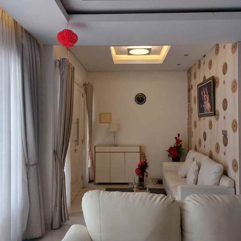 dijual rumah komplek walikota kelapa gading