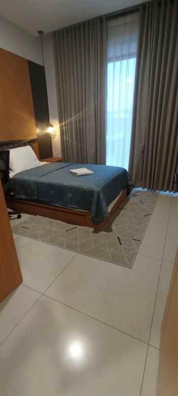 dijual rumah kota baru parahyangan
