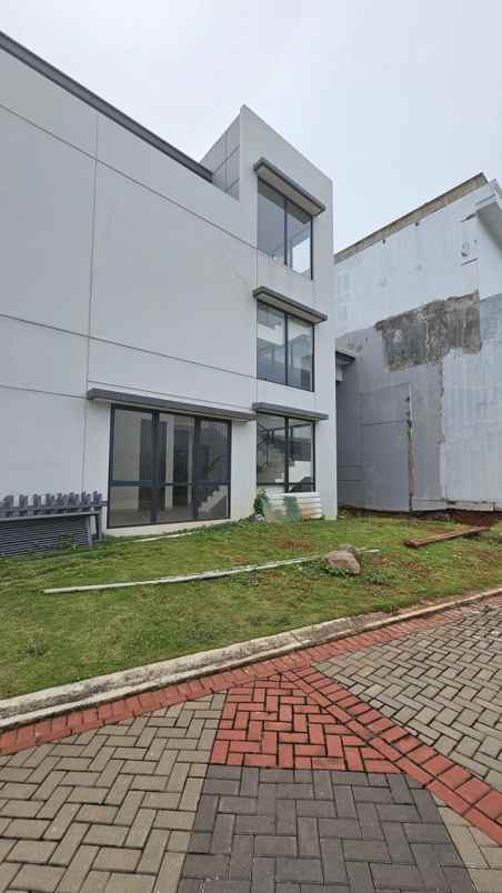 dijual rumah kota wisata