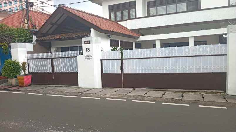 dijual rumah kramat lontar paseban