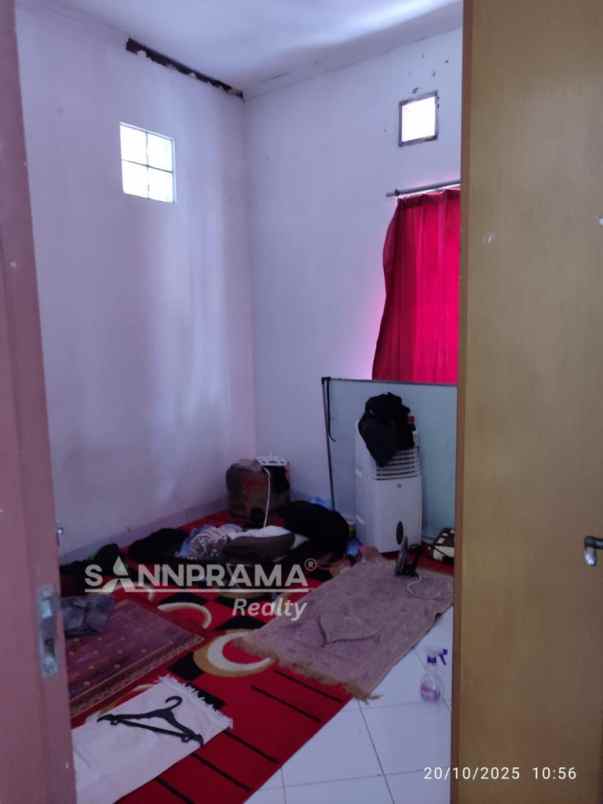 dijual rumah kukusan beji depok