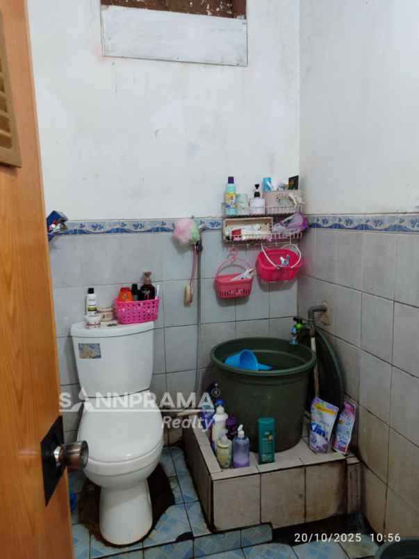 dijual rumah kukusan beji depok