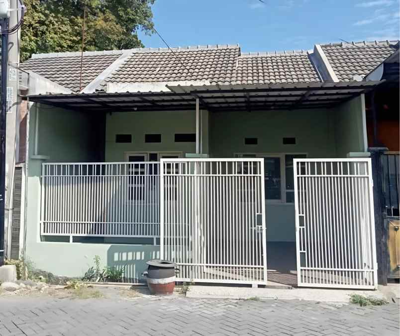 dijual rumah kutisari