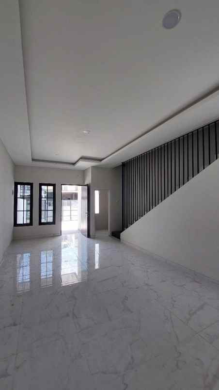 dijual rumah lebak