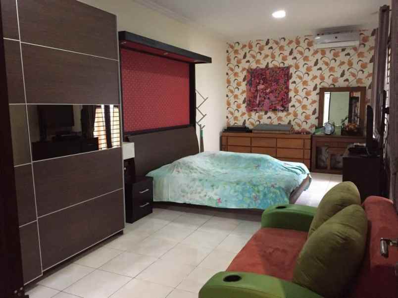 dijual rumah legenda wisata cibubur bogor