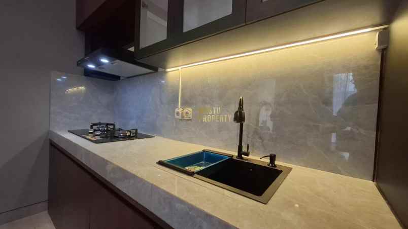 dijual rumah maguwoharjo depok