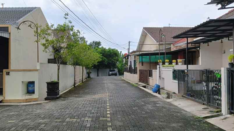dijual rumah mangunharjo tembalang