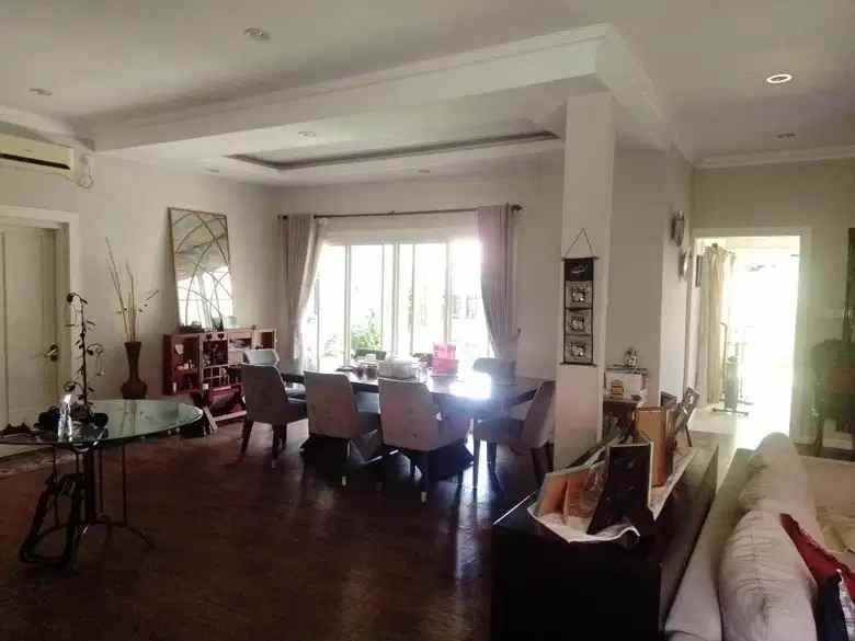 dijual rumah manyar surabaya