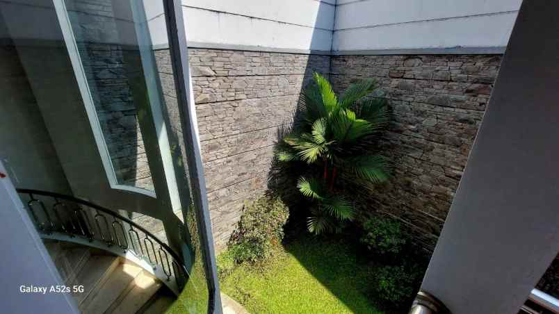dijual rumah mekarwangi