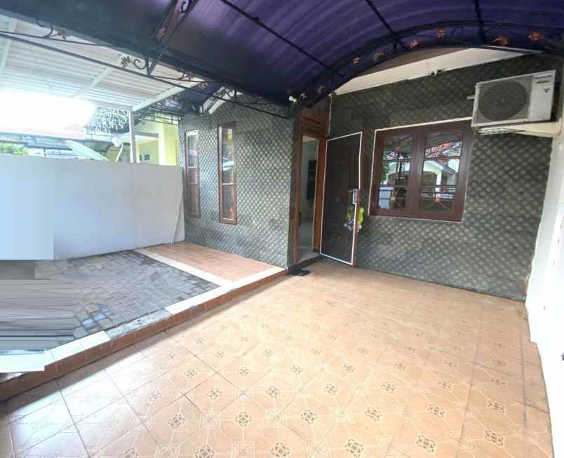 dijual rumah metland menteng cakung