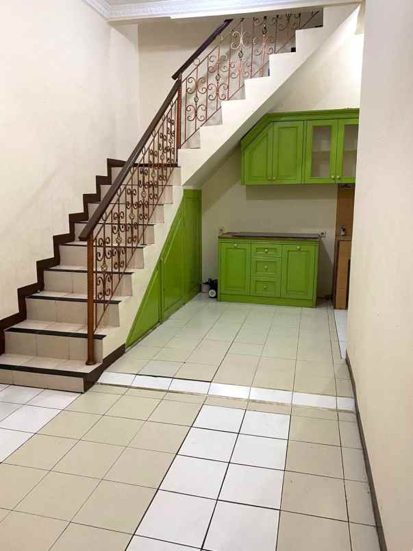 dijual rumah metland menteng cakung