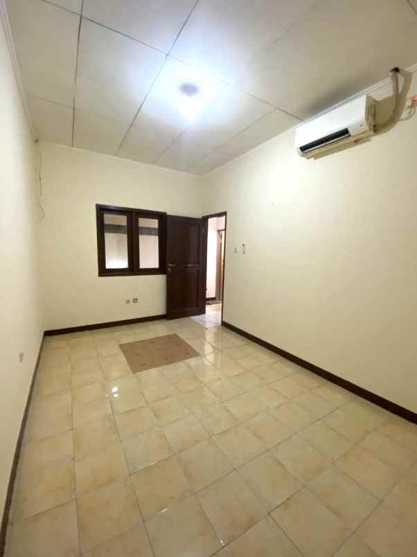 dijual rumah metland menteng cakung