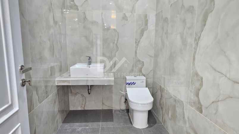 dijual rumah mewah di bintaro