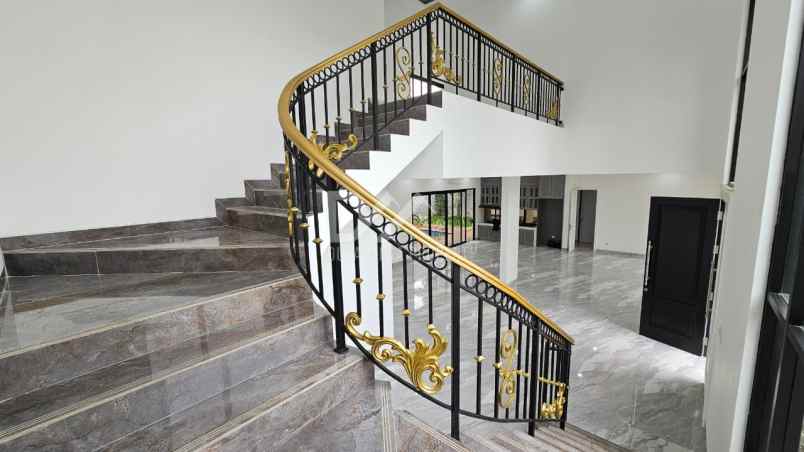 dijual rumah mewah di bintaro