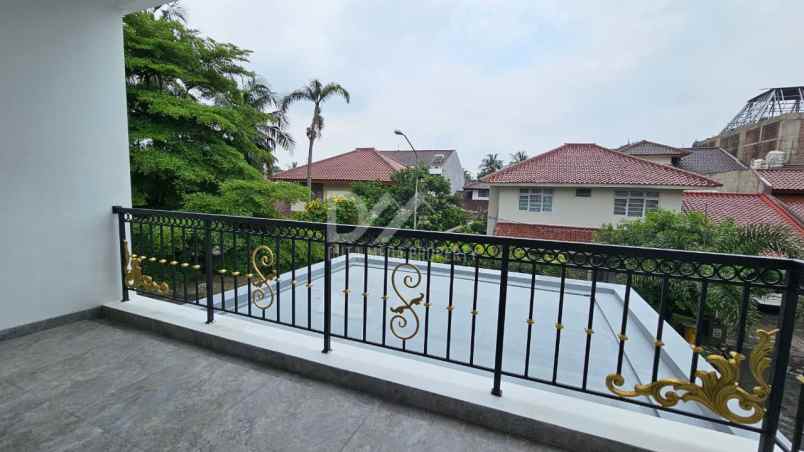 dijual rumah mewah di bintaro
