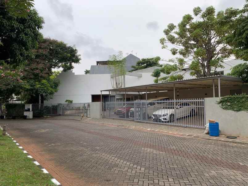 dijual rumah mewah di villa gading indah kelapa gading