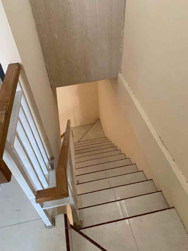 dijual rumah minimalis 2 lt rapi dekat kelapa gading