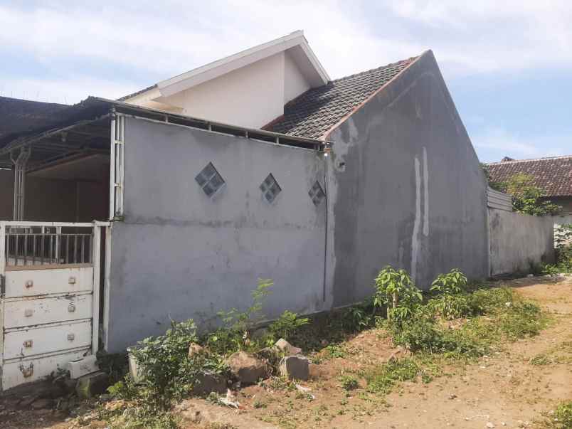 dijual rumah mininalis di perumahan kalirejo bangil