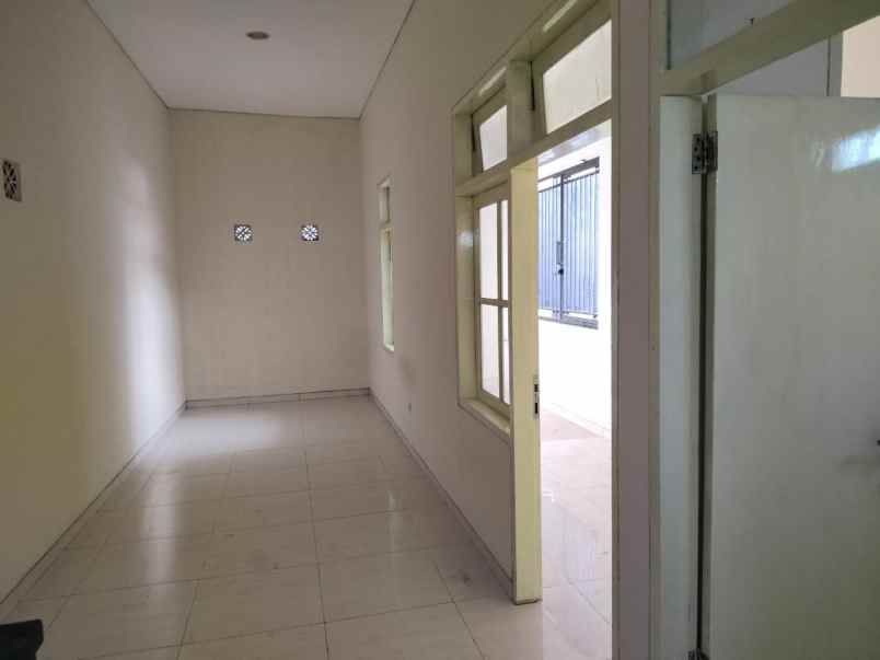 dijual rumah mojoklanggru