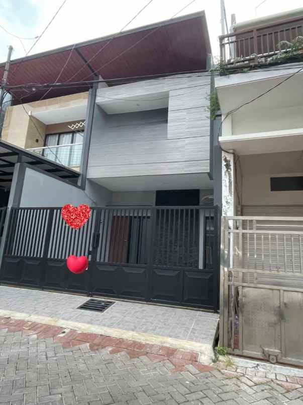 dijual rumah mulyosari