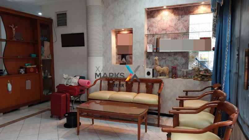 dijual rumah nginden intan barat