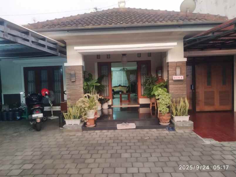 dijual rumah nogotirto