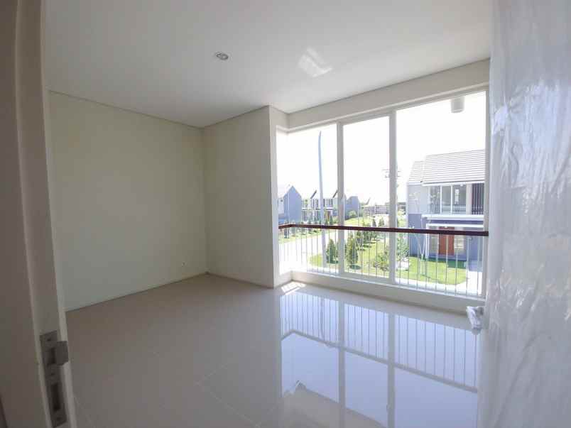 dijual rumah northwest park surabaya