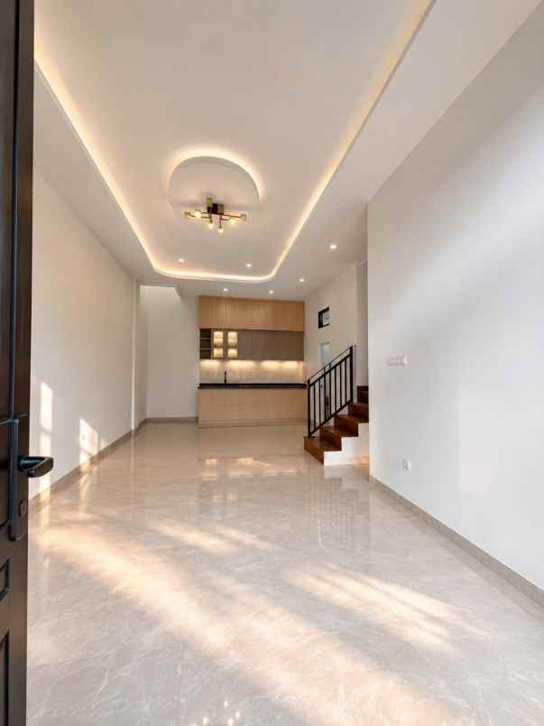 dijual rumah nusaloka 14 5 bsd