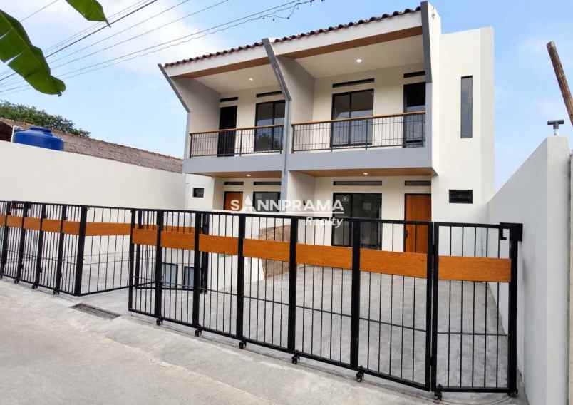 dijual rumah pancoran mas