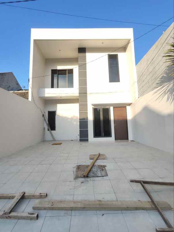 dijual rumah pandugo