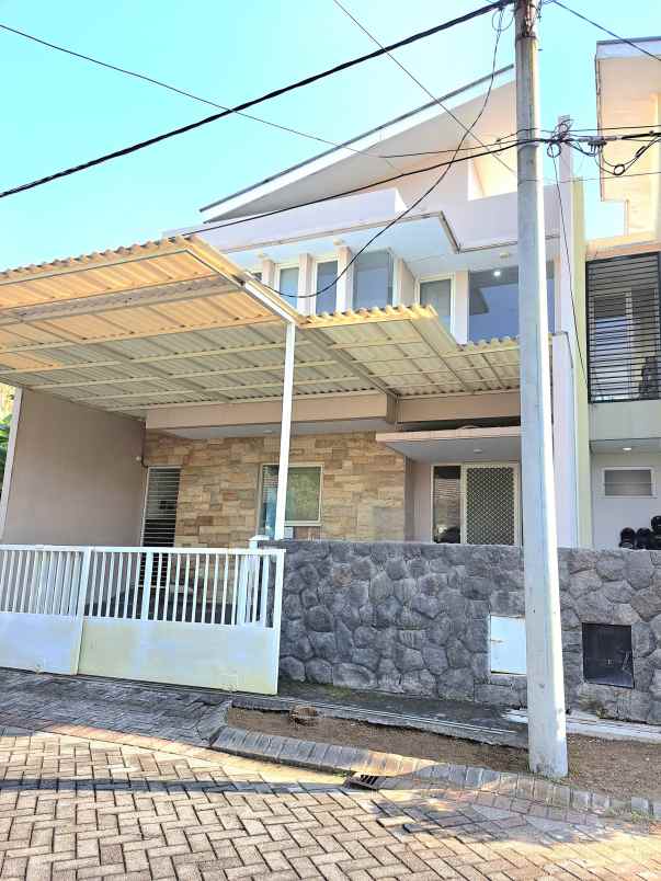 dijual rumah pantai mentari