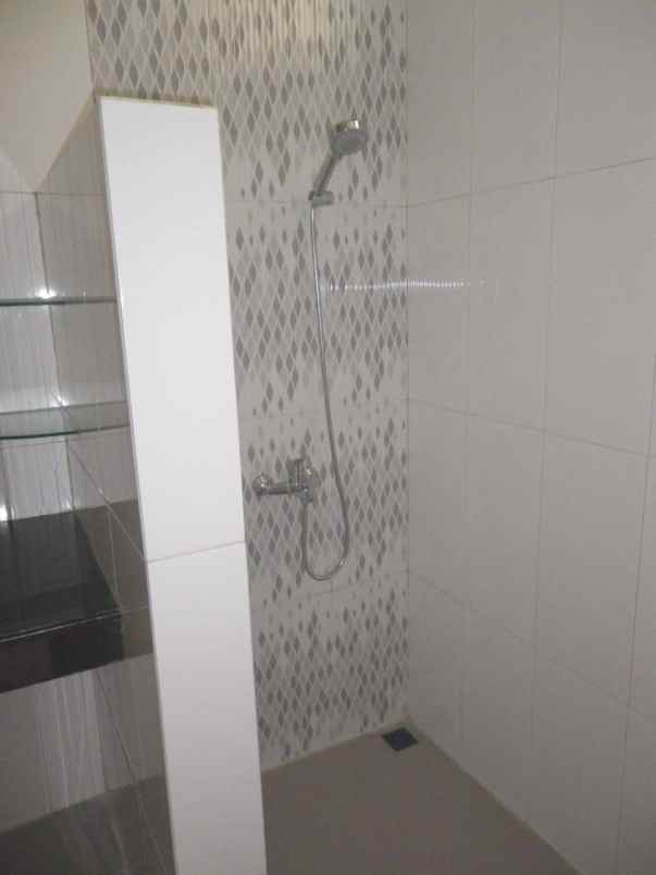 dijual rumah pantai mentari