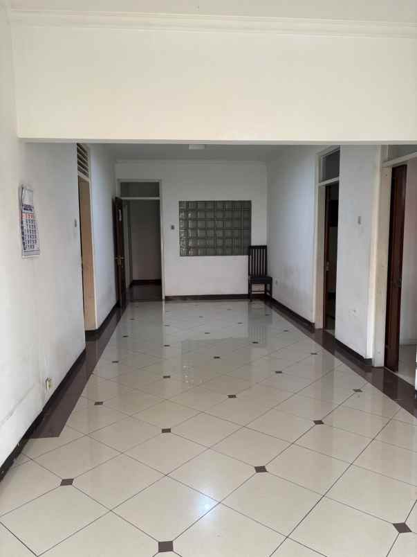dijual rumah patal senayan grogol utara