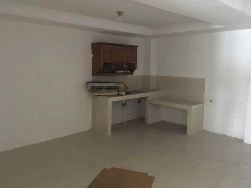 dijual rumah pegangsaan indah