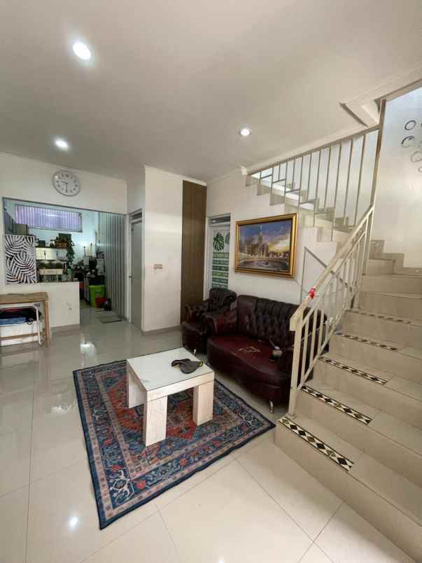 dijual rumah permata endah cisaranten