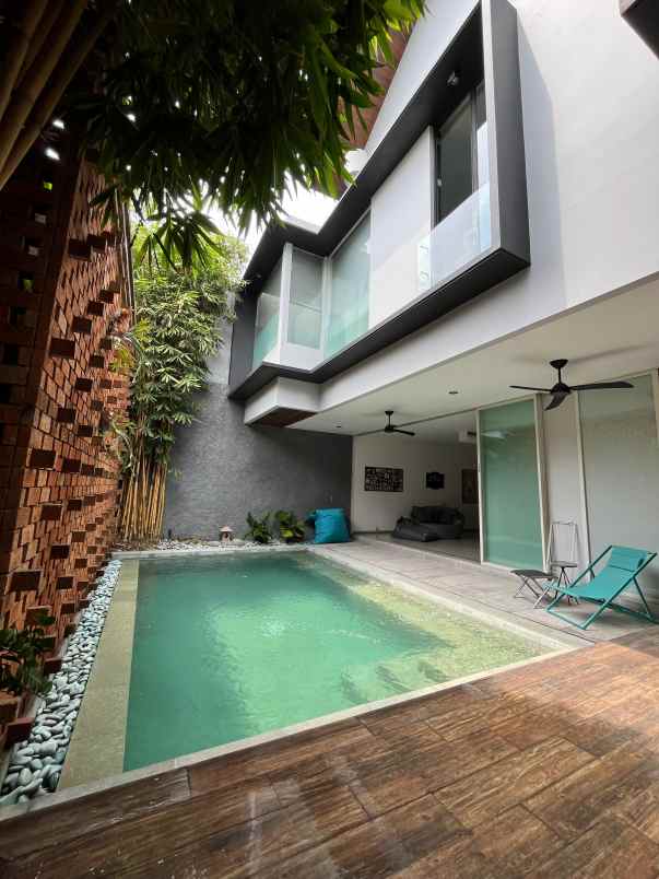 dijual rumah pertanian raya dprd lebak