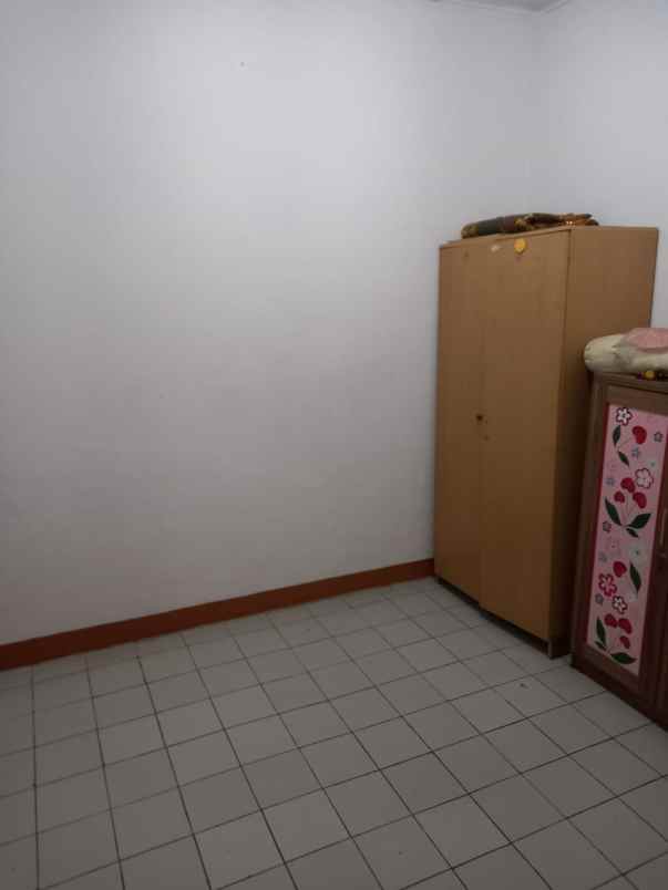 dijual rumah perum harapan kita