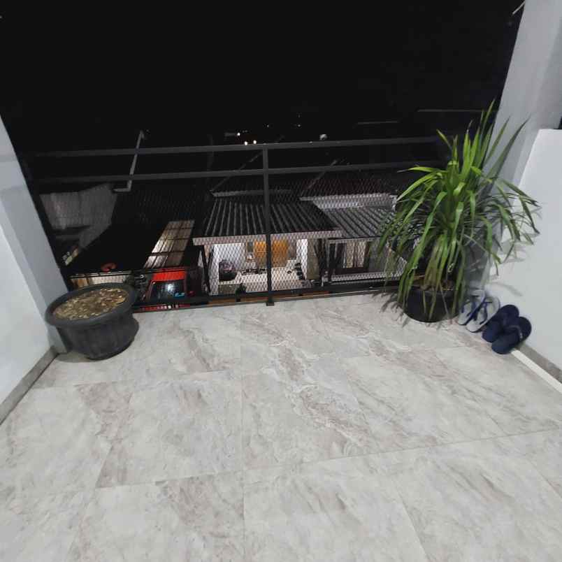 dijual rumah perumahan monalisa