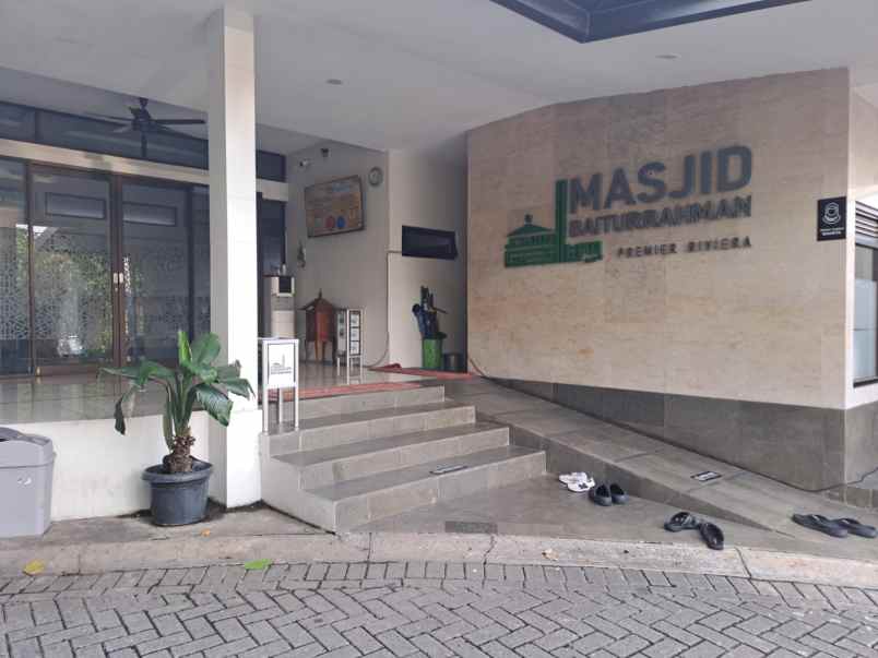 dijual rumah perumahan premier riviera