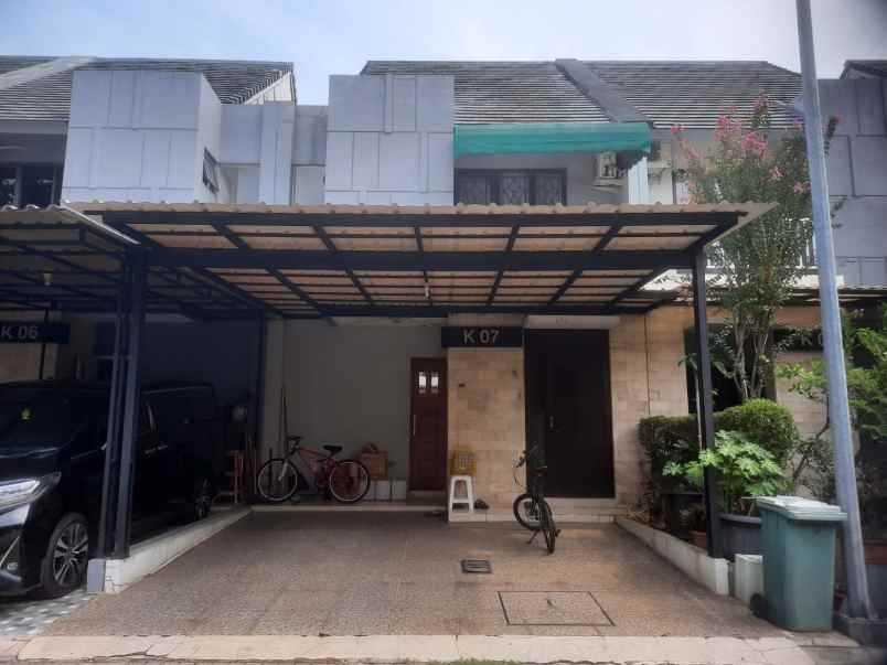 dijual rumah perumahan premier riviera