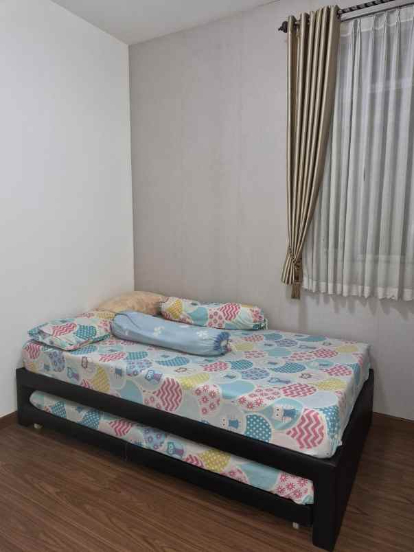 dijual rumah perumahan sakura regency 3