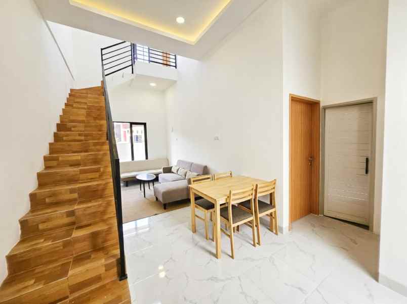 dijual rumah perumahan taman harapan