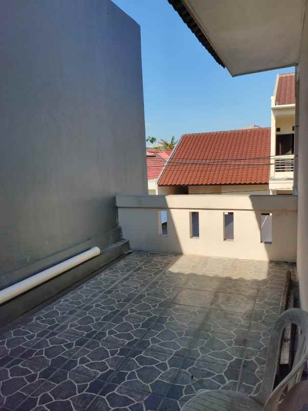 dijual rumah perumahan taman pulogebang