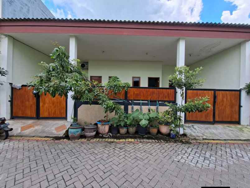 dijual rumah perumahan wisma indah 2