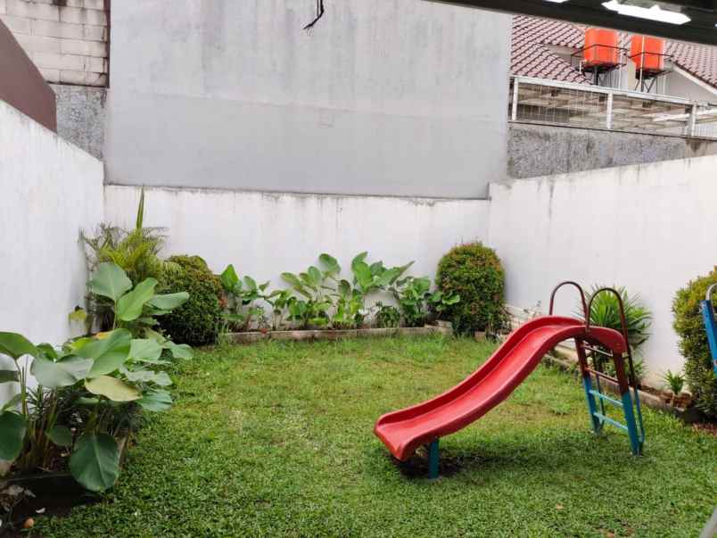 dijual rumah pesona sawangan residence