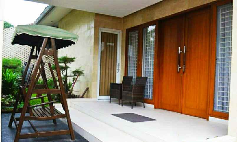 dijual rumah pondok gede