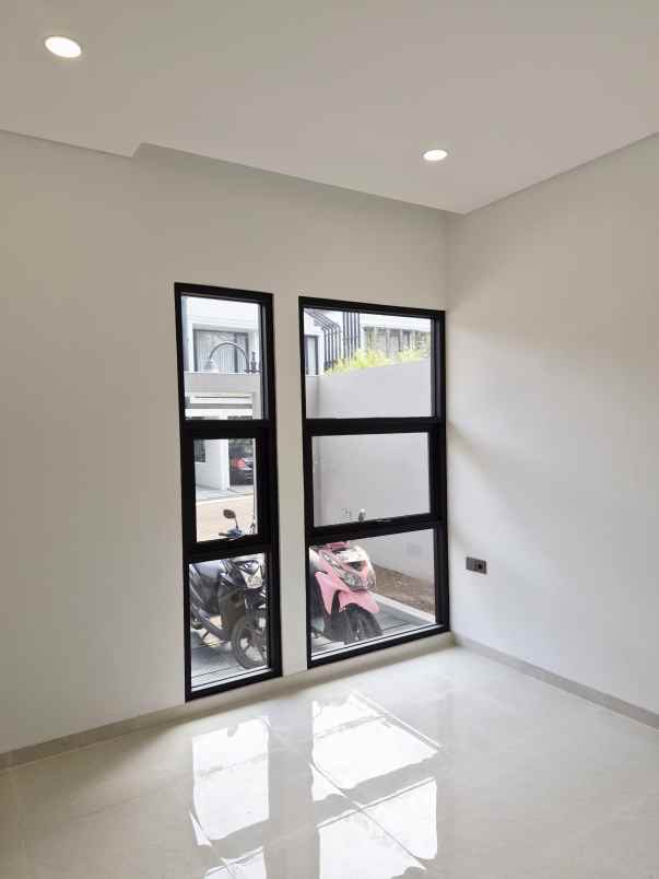 dijual rumah pondok hijau