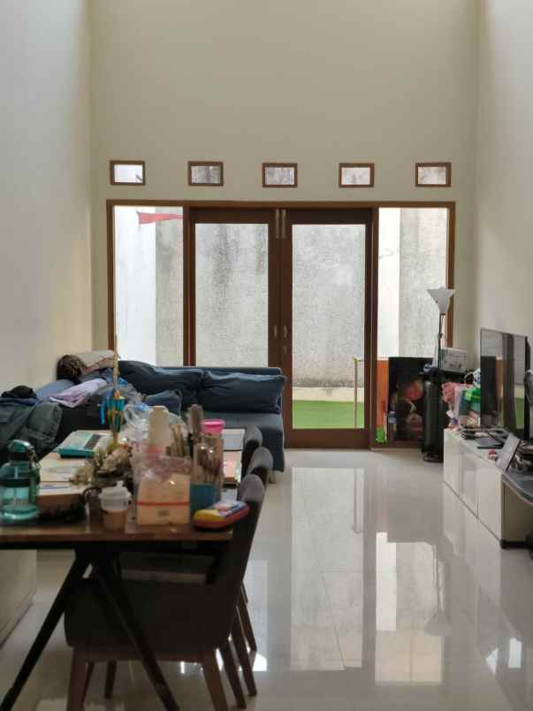 dijual rumah pondok pekayon indah