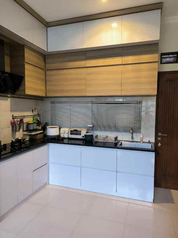 dijual rumah pondok pekayon indah